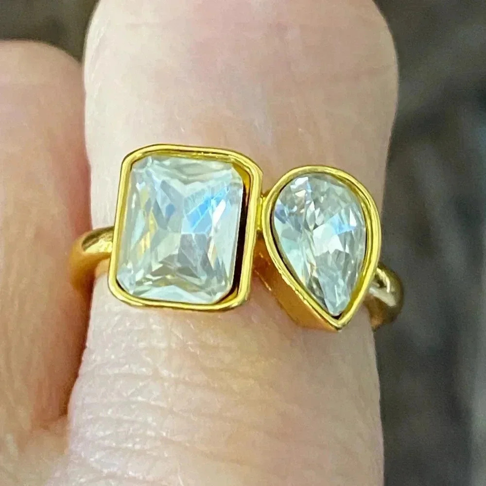 SIZE 8 Gold Tone Art Deco Ring New